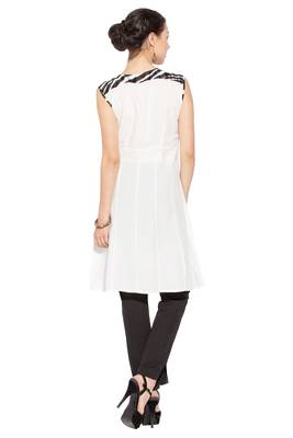 White Embroidered Cotton Party Wear Kurti 4