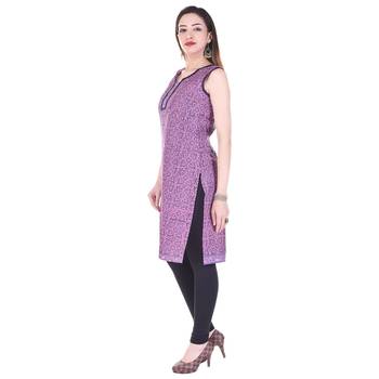 Women Purple Printed Straight Kurta 3
