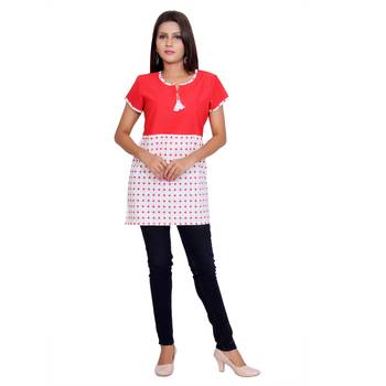 Women Red Printed Straight Kurta 1