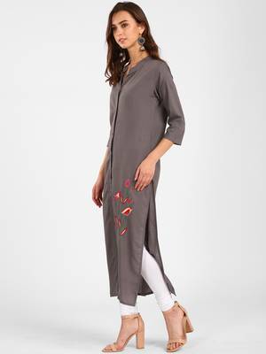Women Grey Embroidered Straight Kurta 3