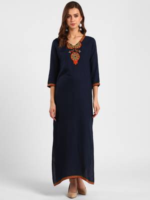Women blue Embroidered Straight Kurta 1