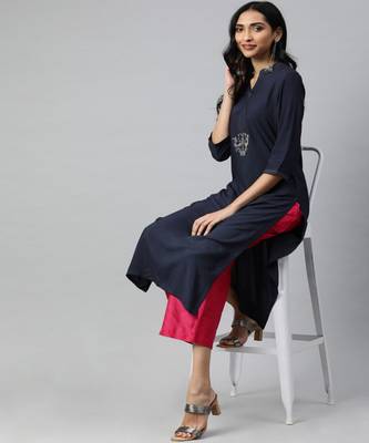 Women Navy Blue Solid Straight Rayon Kurta 5