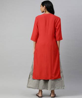 Women Red Solid Straight Rayon Kurta 3