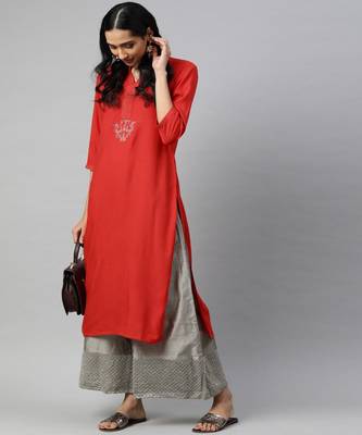 Women Red Solid Straight Rayon Kurta 5