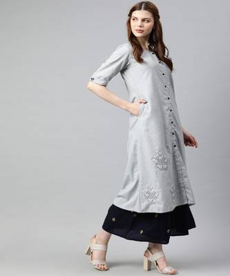 Women Grey Self Design A-Line Handloom Kurta 2