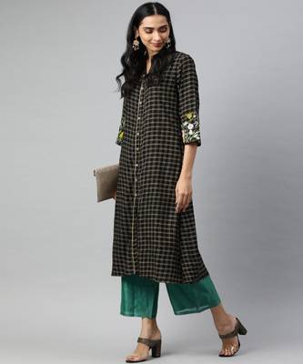 Women Black Geometric A-Line Rayon Kurta 5