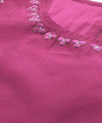 Women Pink Solid Straight Chanderi Kurta 3