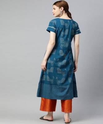 Women Teal Quirky A-Line Cotton Kurta 3