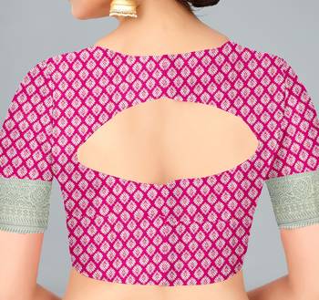 Off-white woven banarasi saree with blouse 6