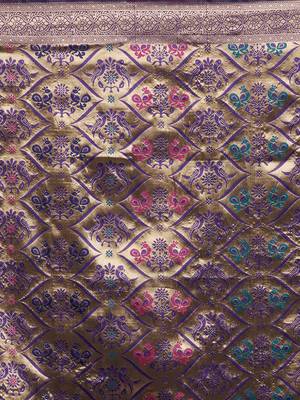Purple woven banarasi silk saree with blouse 5