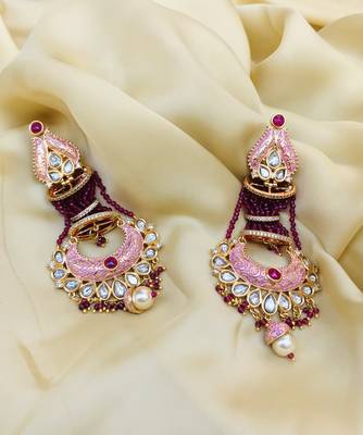 Gold pearl earrings 2