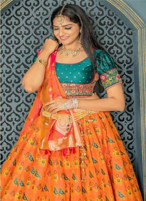 Peach zari banarasi semi stitched lehenga 2