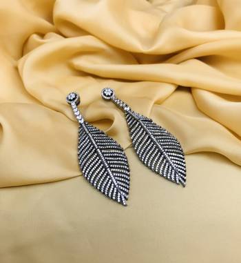 Black zircon   earrings 3