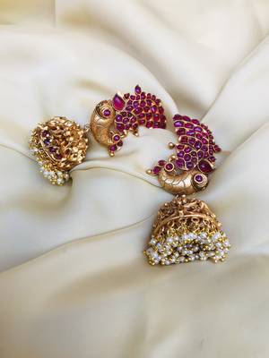 Gold earrings 2