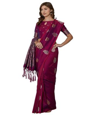Magenta woven Silk blend saree with blouse 3