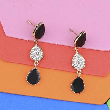 Amzaing  Gold Plated Stylish  Party Wear Dangle Earring For Women Girl 2