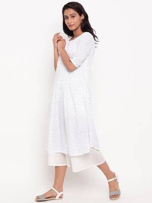 White Blue Dobby Pleats Kurta 2