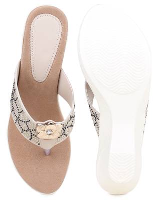 White synthetic Beautiful and comfortable heels 5