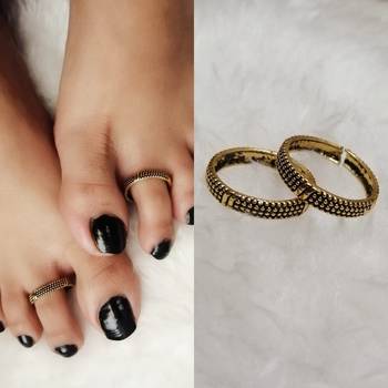 Gold toe-rings 1