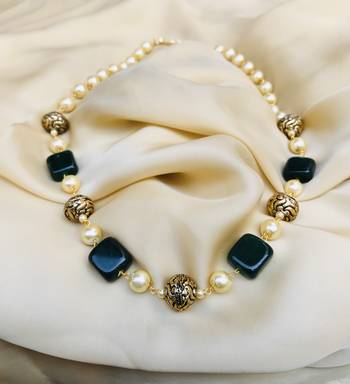 Green onyx necklaces 1
