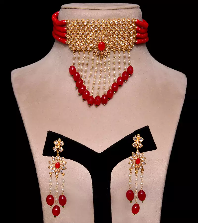 Kundan and Red Stone Embellished Designer Neckpiece 317FNN160
