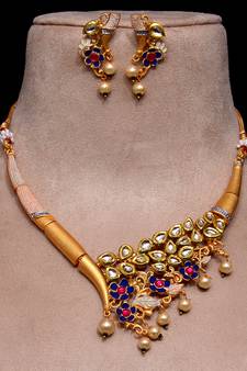 Kundan Embellished Matte Finish Designer Neckpiece 317FNN164