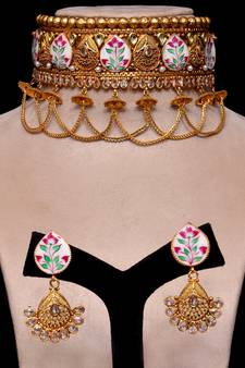 Gold Plated Kundan and Meenakari Worked Designer Choker 317FNN165
