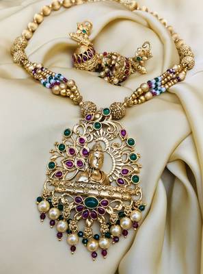 Gold necklaces 1
