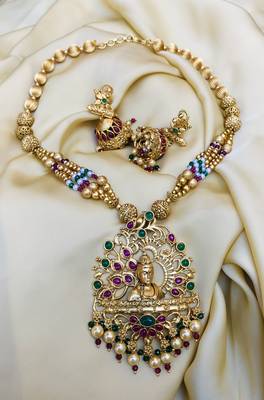 Gold necklaces 2