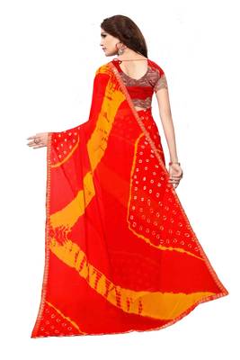 Red Printed Chiffon Saree With Blouse 3