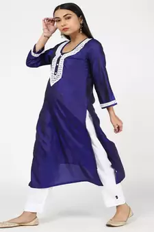 Poth Moti Emblished Blue Silk Kurti With Trousers