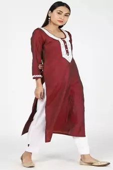 Poth Moti Emblished Maroon Silk Kurti With Trousers