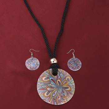 Stylish Party Wear Round Pendant Set For Girl Women 1