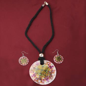 Fancy Party Wear Different Designe Round Pendant Set For Women Girl 1