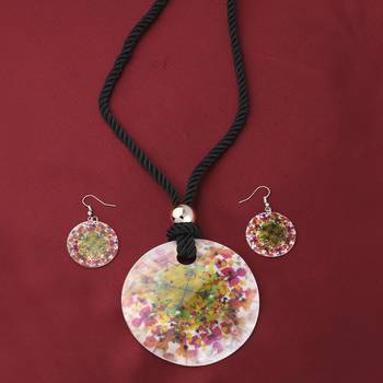 Fancy Party Wear Different Designe Round Pendant Set For Women Girl 2