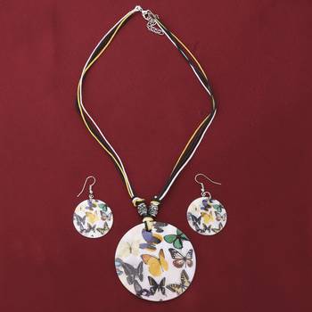 Party Wear Butterfly Designe Round Pendant Set For Women Girl 1