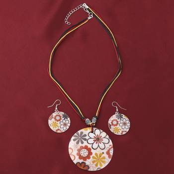 Designer Party Wear Round Pendant Set For Women Girl 1
