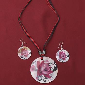 Delicate Party Wear Round Pendant Set For Women Girl 2