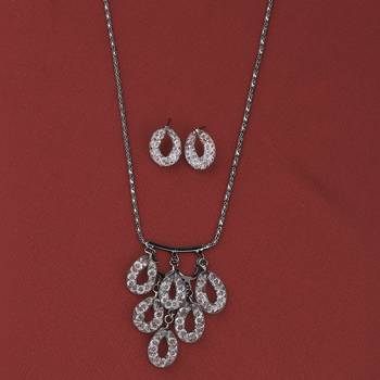 Designer Party Wear Pendant Set For Women Girl 2