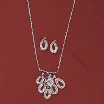 Charm Party Wear Different Designe Pendant Set For Women Girl 2