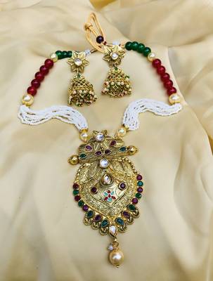 Gold necklaces 1
