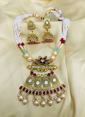 Gold necklaces 1