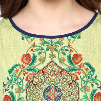 Green printed polyester crop-tops 4
