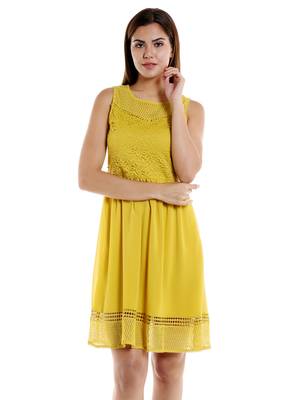 Yellow woven polyester maxi-dresses 1