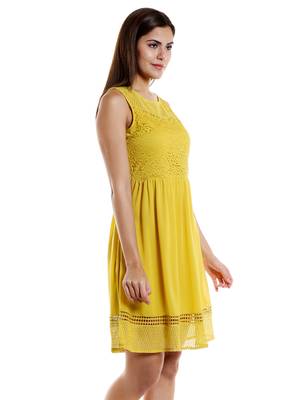 Yellow woven polyester maxi-dresses 3