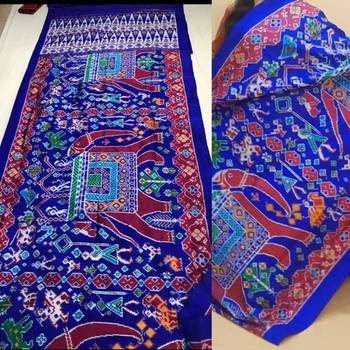 Traditional Patola Silk Saree/ Handwoven Pochampally Ikkat  - Ethnics Land 1