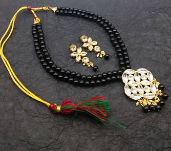 Black necklace-sets 1