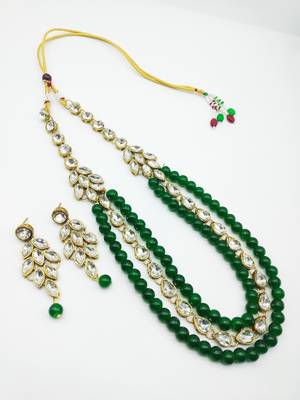 Green necklace-sets 1