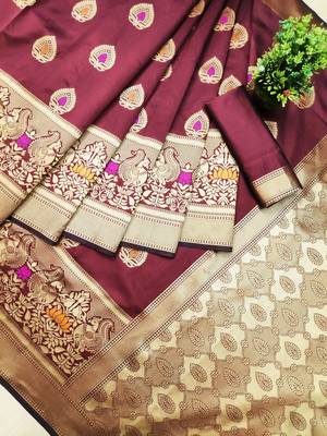 Maroon woven banarasi silk saree with blouse 5