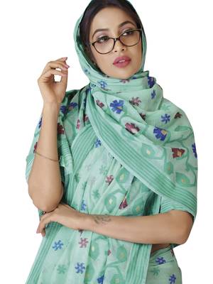 Green woven art silk saree with blouse 2